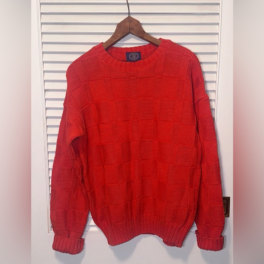 Vintage 90s red-orange Gap Large unisex knitted sweater.